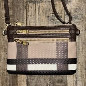 Crossbody purse